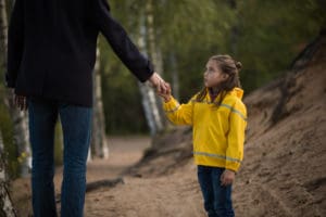 an image that represents child endangerment or kidnapping